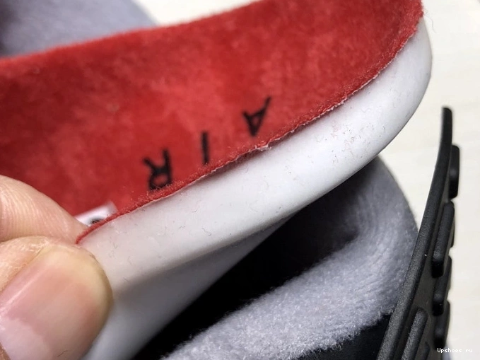 4 Air 308497-060 Retro (2019) Jordan Bred 0313